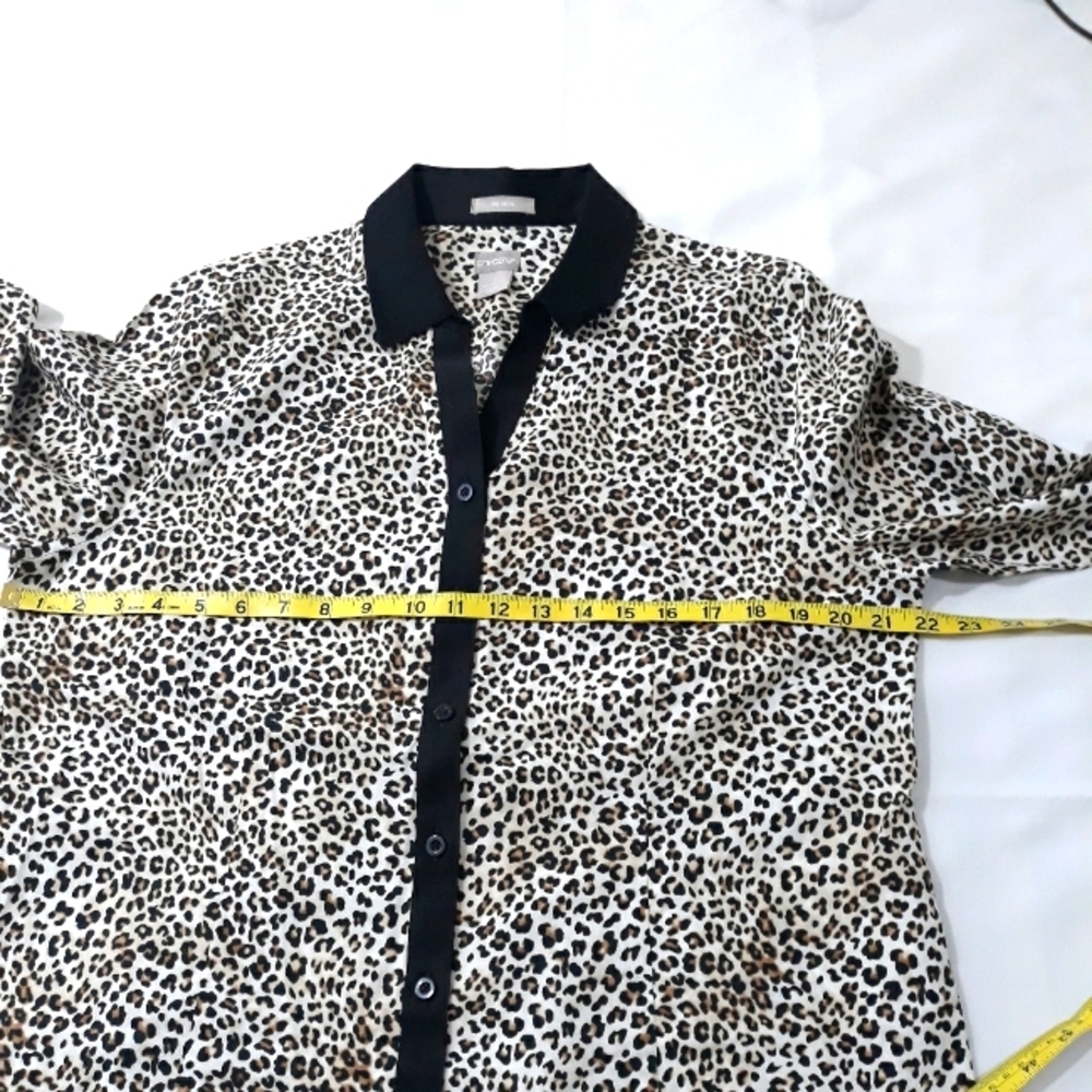 Chico's 100% Cotton Leopard Print Button-Up Shirt With Sleeves Size 2 (Large) - Picture 13 of 13